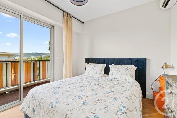 Appartement F3 à vendre  3 pièces - 71,08 m 2   NICE  - 06