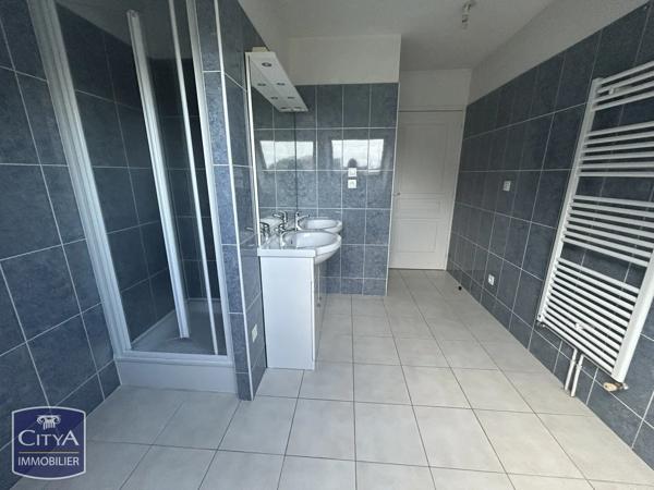 Appartement à vendre 4 pièces 93.23m² Changé (72560)