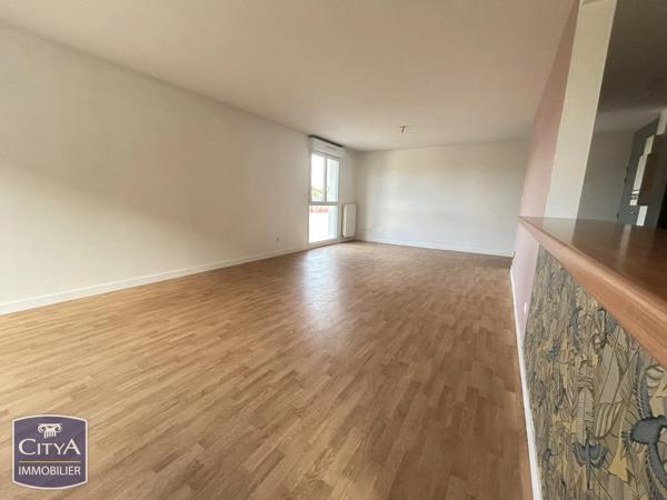 Appartement à vendre 4 pièces 93.23m² Changé (72560)