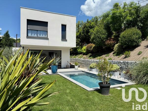 Maison d’architecte 5 pièces de 170 m² à Saint-Alban-Leysse (73230)