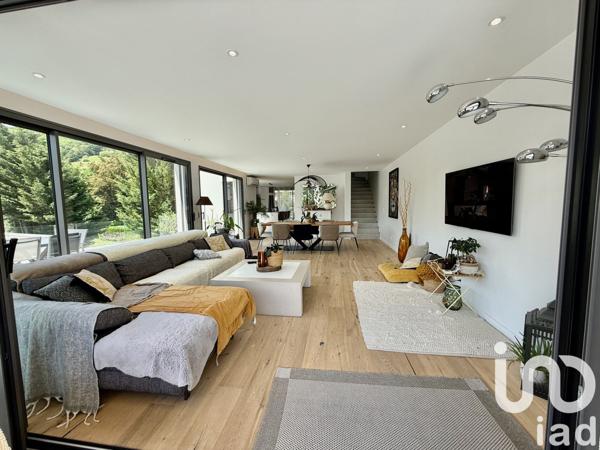Maison d’architecte 5 pièces de 170 m² à Saint-Alban-Leysse (73230)