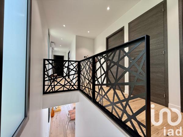 Maison d’architecte 5 pièces de 170 m² à Saint-Alban-Leysse (73230)