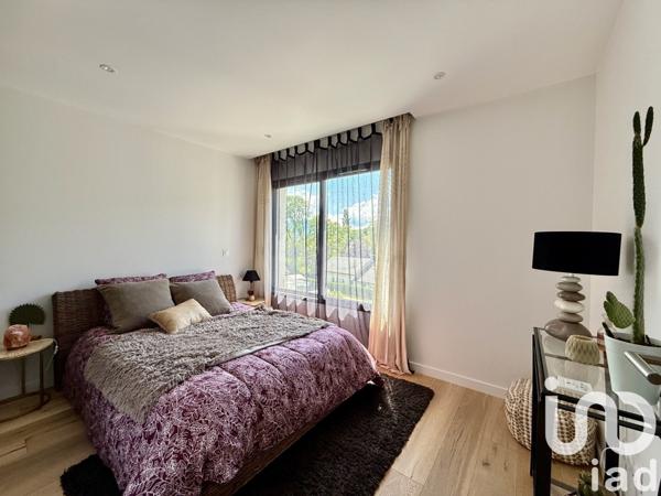 Maison d’architecte 5 pièces de 170 m² à Saint-Alban-Leysse (73230)