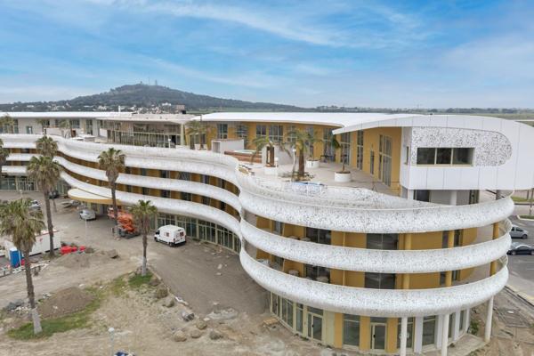 CAP D'AGDE. Village Naturiste. Duplex T3 en Rooftop avec Piscine, Jacuzzis et Garage Privatif