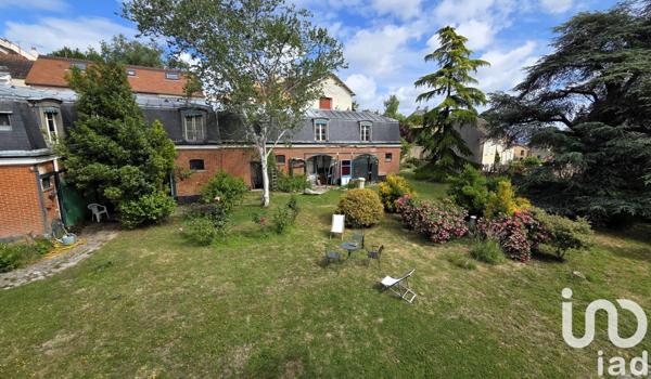 Demeure 16 pièces de 610 m² à Marly-le-Roi (78160)