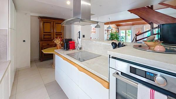 Maison de charme de 181 m² en centre ville