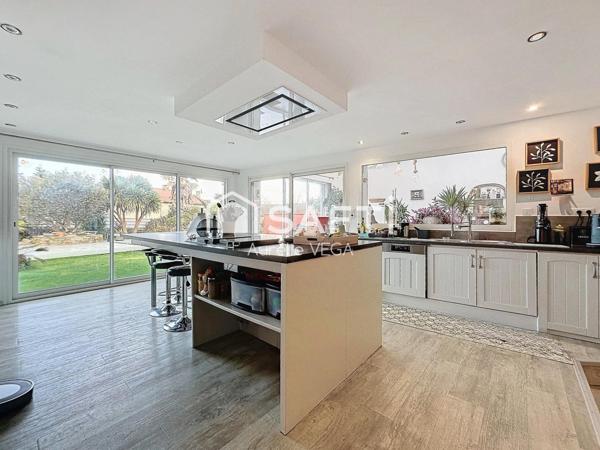 Maison de caractère avec piscine et appartement indépendant