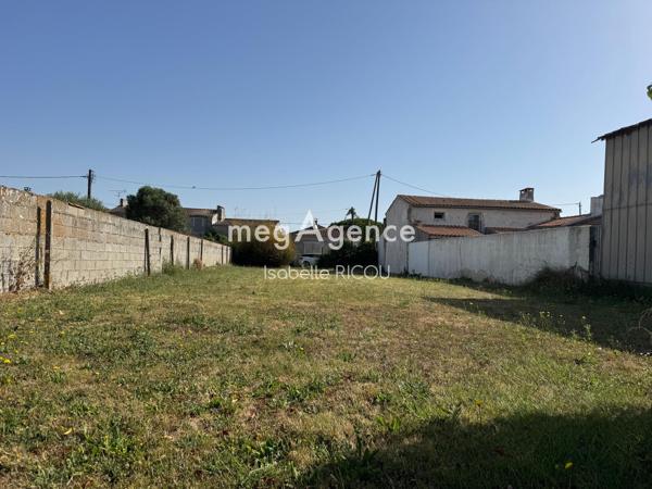 Terrain à DOLUS-D'OLERON, 17550 - 499m²