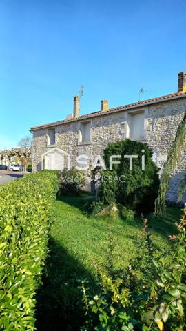 Belle charentaise divisée en 2 logements