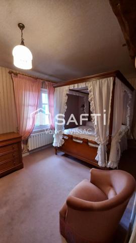 Belle charentaise divisée en 2 logements