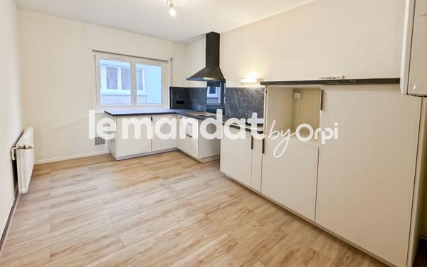 Maison à vendre    3 pièces •  Desvres