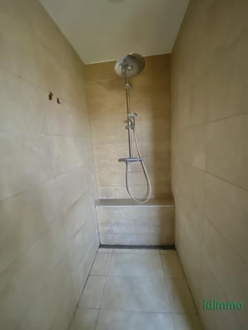 En exclusivité, maison individuelle de 101 m² habitables + une véranda de 32 m2 sur un terrain de 2 101 m² à A Annonay (07100)