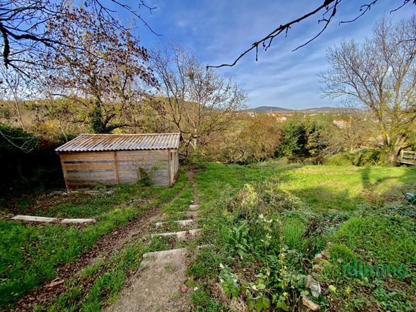 En exclusivité, maison individuelle de 101 m² habitables + une véranda de 32 m2 sur un terrain de 2 101 m² à A Annonay (07100)