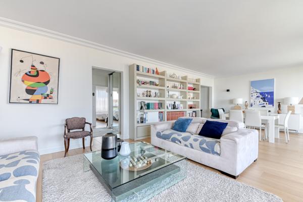 LYON 5 - Saint-Irénée : 3 pièces 97 m2 avec balcon et vue