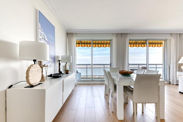 LYON 5 - Saint-Irénée : 3 pièces 97 m2 avec balcon et vue