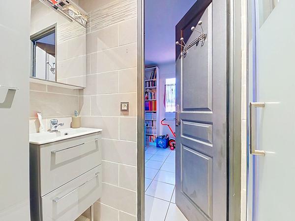 EXCLUSIVITE : MAISON DE PLAIN PIED 4P 88M2 AVEC JARDIN ET PISCINE