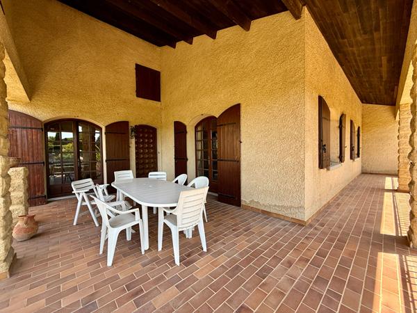 Maison 9 pièces 264 m2