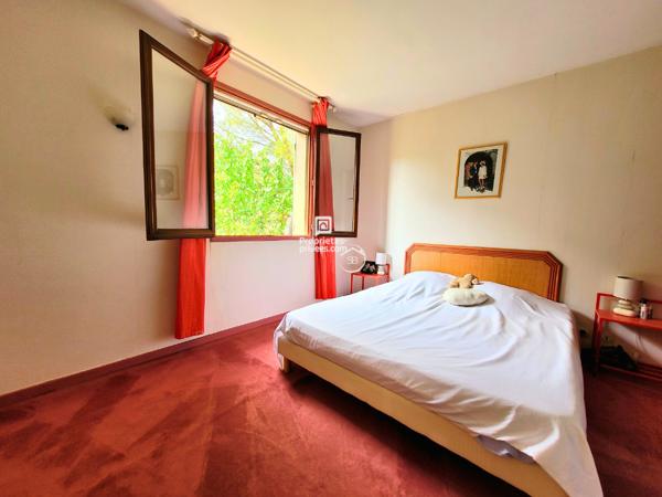 Maison Ruoms 9 pièce(s) 235 m2  + Gîtes rentables + piscine | Revenus garantis en Sud Ardèche