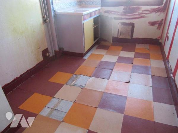 A Vendre  aux enchères le 11 février 2026 . Appartement au 30 ter rue Veuve Benard Bodié 10600 ...