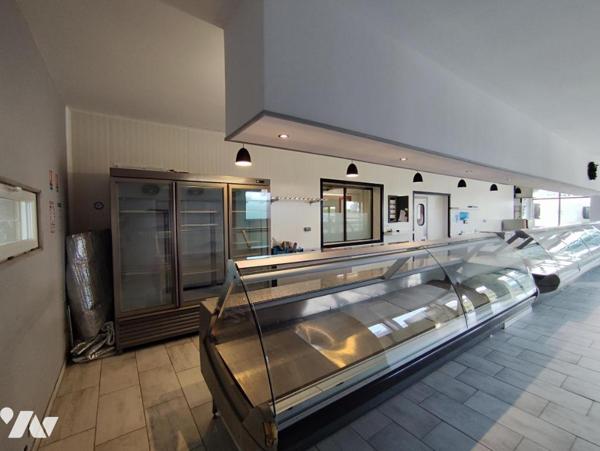 Bâtiment commercial a vendre zone du Dragon à VERDUN