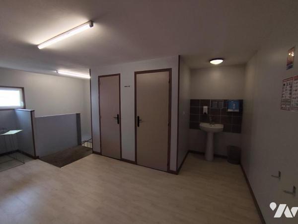 Bâtiment commercial a vendre zone du Dragon à VERDUN