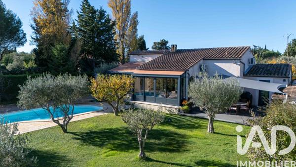 Maison à vendre 5 pièces 157 m² Rochefort-du-Gard