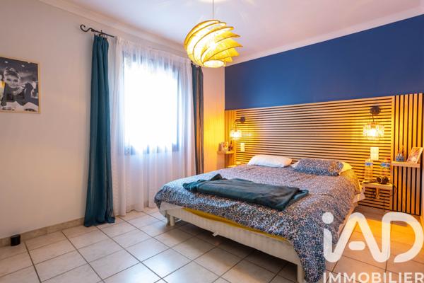 Maison à vendre 5 pièces 157 m² Rochefort-du-Gard