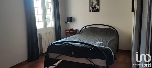 Maison traditionnelle 6 pièces de 132 m² à Caumont-sur-Durance (84510)