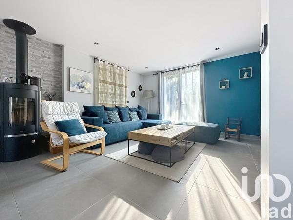 Maison 7 pièces de 160 m² à Maincy (77950)