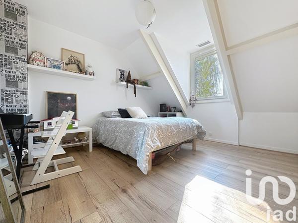 Maison 7 pièces de 160 m² à Maincy (77950)