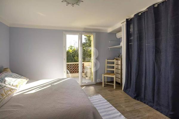 Maison parfaite a vendre! Piscine, jardin méditerranéen et maison d’amis