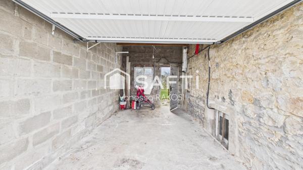 A SAINTES MAISON DE 75 M² avec 2 CHAMBRES, JARDIN ET GARAGE