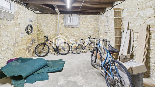 A SAINTES MAISON DE 75 M² avec 2 CHAMBRES, JARDIN ET GARAGE