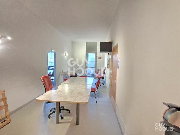 Bernay à louer local Commercial de 106 m²