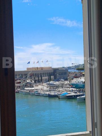 vend appartement d'exception sur le port de Cassis