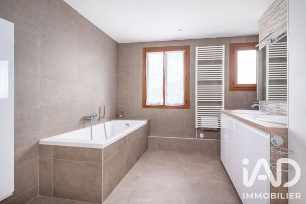 Maison à vendre 4 pièces 102,5 m² Givors