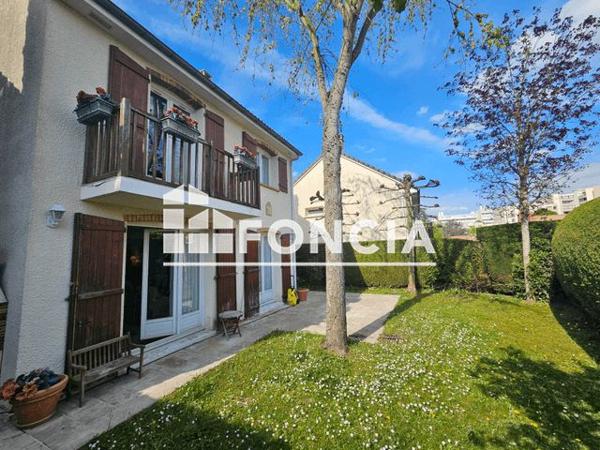 À vendre Maison 7 pièces 145 m² - Saint-germain-en-laye 78112