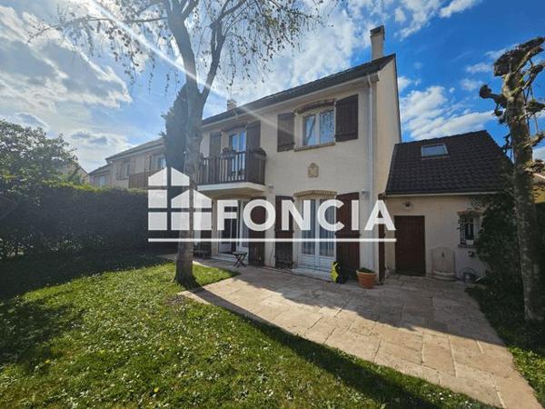 À vendre Maison 7 pièces 145 m² - Saint-germain-en-laye 78112