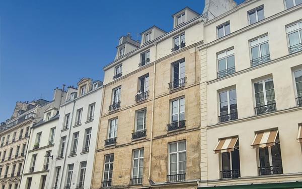 Appartement à vendre    1 pièce • 32 m2 Paris 3
