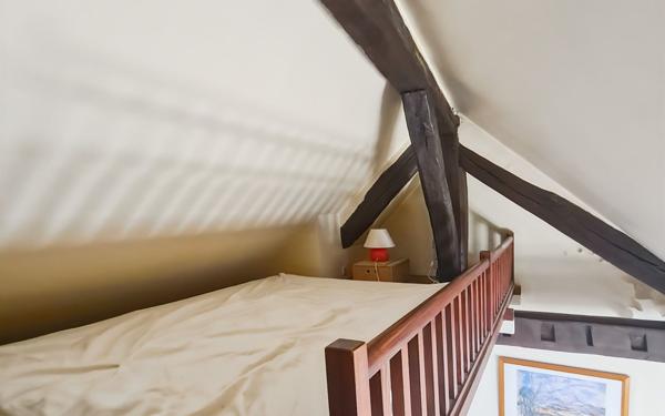 Appartement à vendre    1 pièce • 32 m2 Paris 3