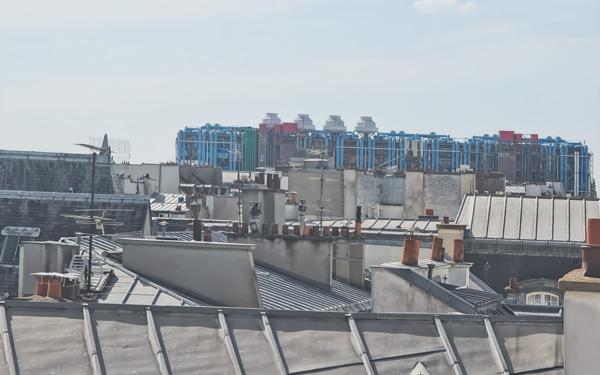 Appartement à vendre    1 pièce • 32 m2 Paris 3