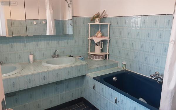 Maison de ville à vendre à Dun-le-Poëlier dans l'Indre (36210), ref : 10A