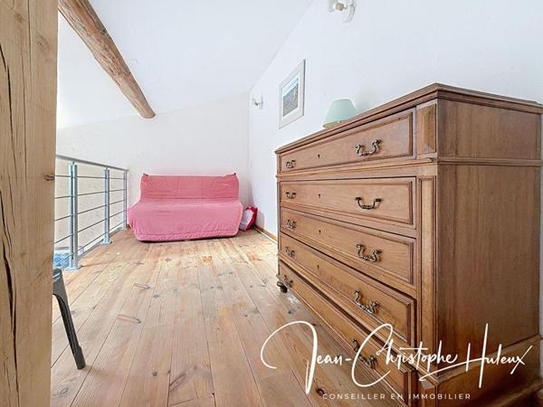 Appartement Nimes 3 pièces de 66.3 m2 Église Sainte Baudille