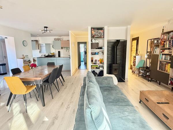 Maison Maison 5 pièces, entièrement rénovée - Quartier calme 124.7 m²