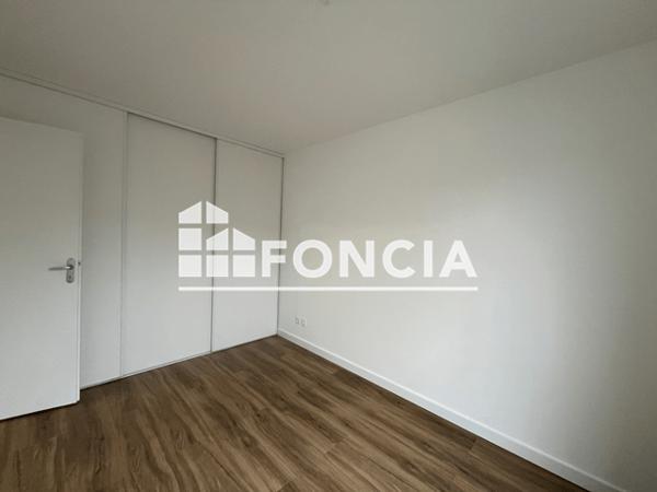 Location Appartement 2 pièces 44.32 m² - PLACE MAURIAC Cholet 49300