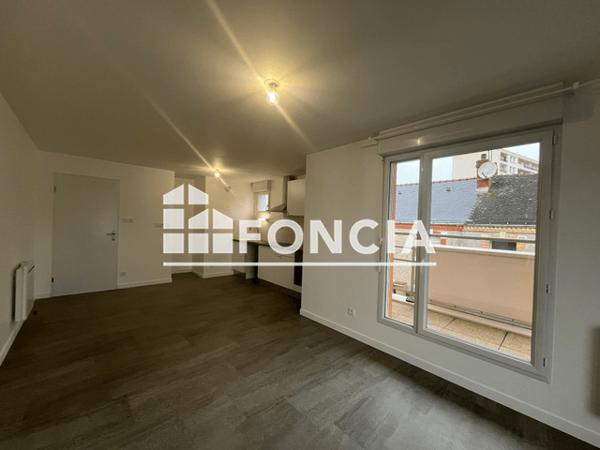 Location Appartement 2 pièces 44.32 m² - PLACE MAURIAC Cholet 49300