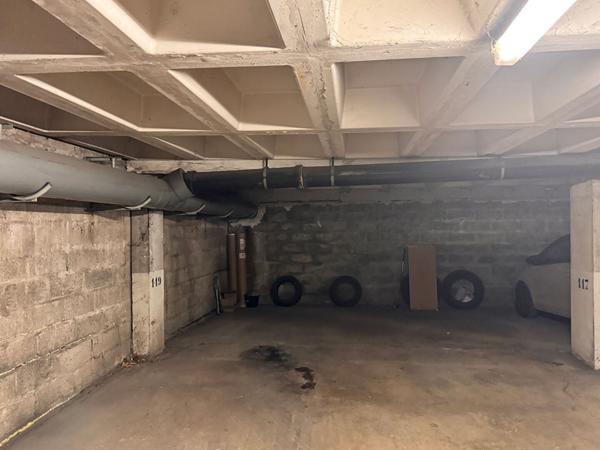 Parking / box Amiens 12 m2