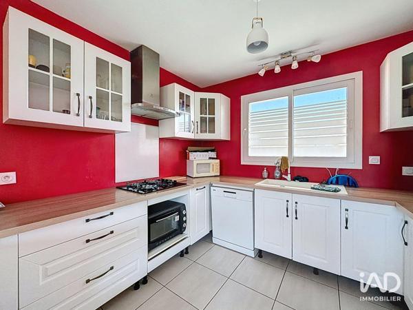 Maison à vendre 4 pièces 92 m² Neuville-de-Poitou