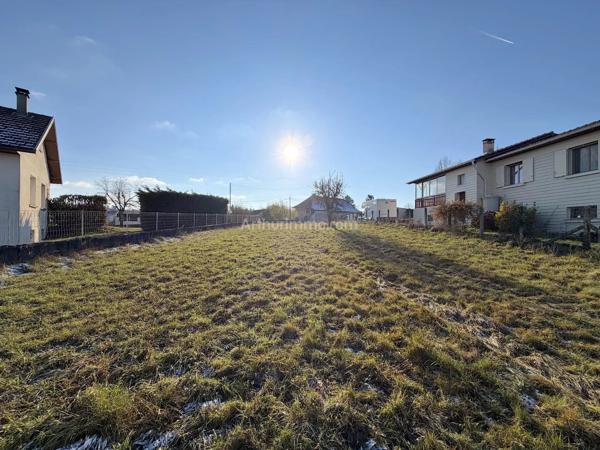 Vente                                                      Terrain
                        
                                         1948 m2                     à Dolomieu