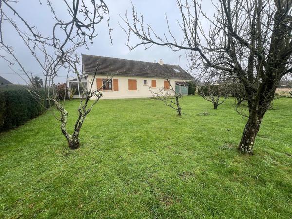 Maison à SAINT-VAAST-LA-HOUGUE, 50550 - 7 pièces 248m²